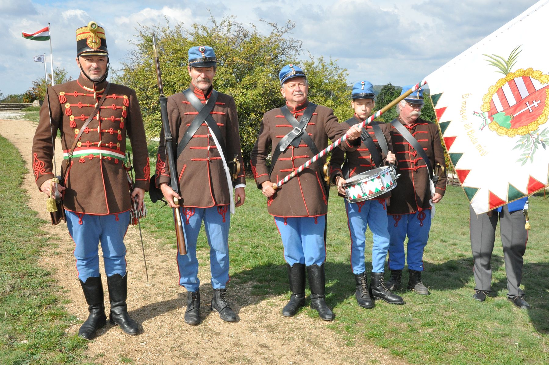 Csatatéri sokadalom Pákozdon